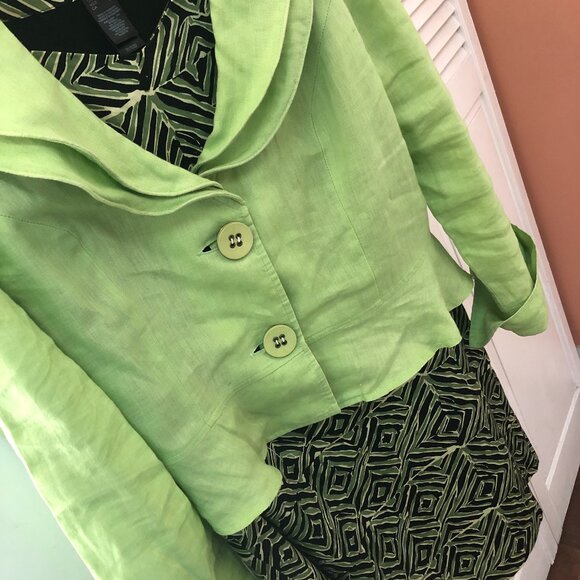 Retro print dress with color coordinated jacket - Picture 6 of 11